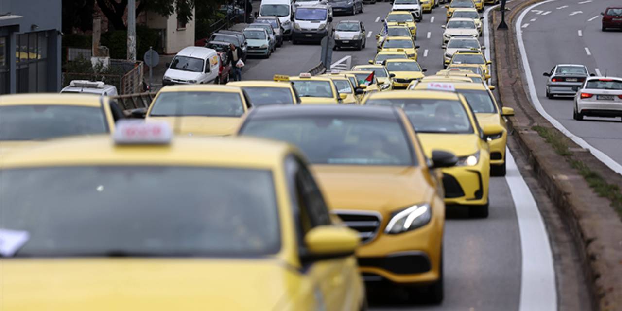 taksiciler 18 saatlik greve gitti U2bGNtiD