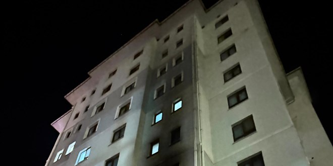 batmanda apartman dairesinde cikan yanginda 1 kisi oldu Es3f3GXz.jpg