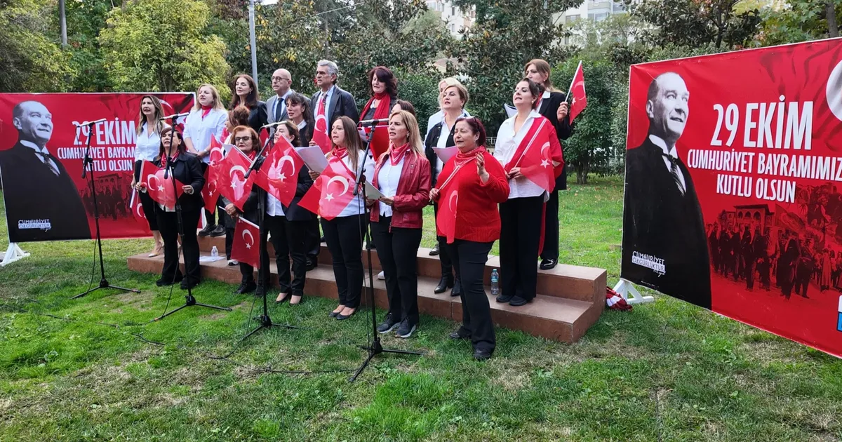 kadikoyde cumhuriyet bayrami coskusu jsSEi4R5.webp