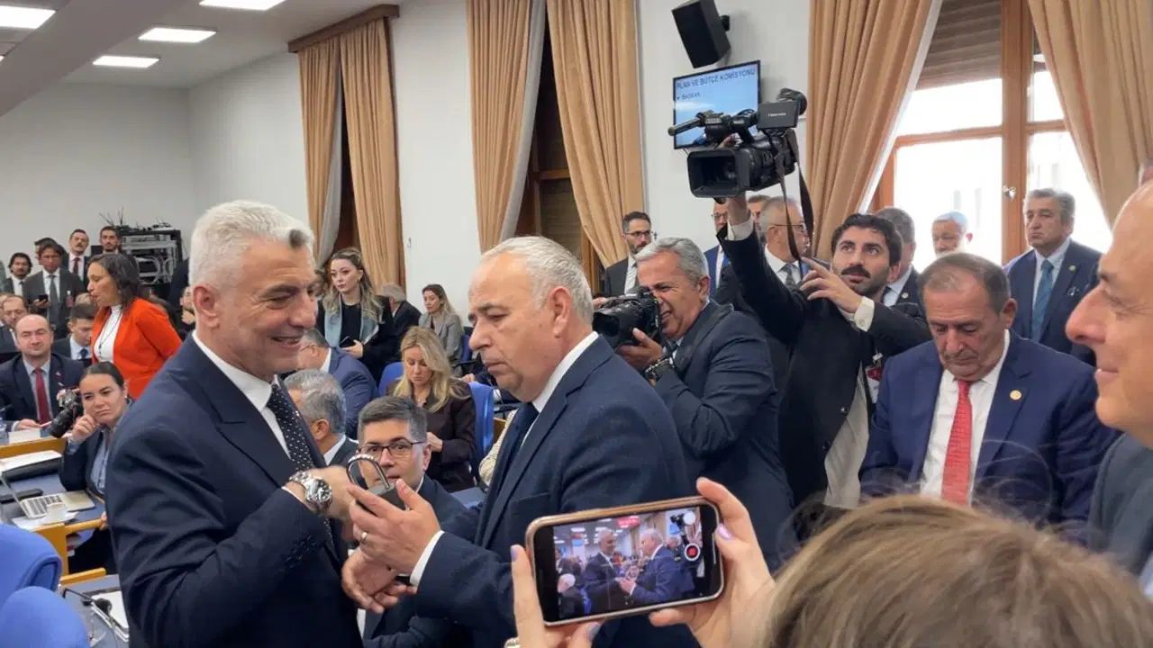 chpli vekillerden bakan bolata kepenk kapatma ve uyusturucuyla mucadele tepkisi pFUJwFsE.jpg