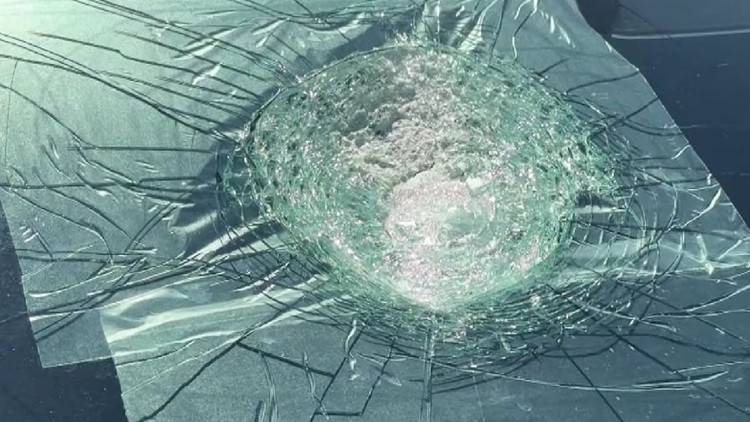 otobanda giden teslaya goktasi mi carpti cXHJ8gzP.jpg