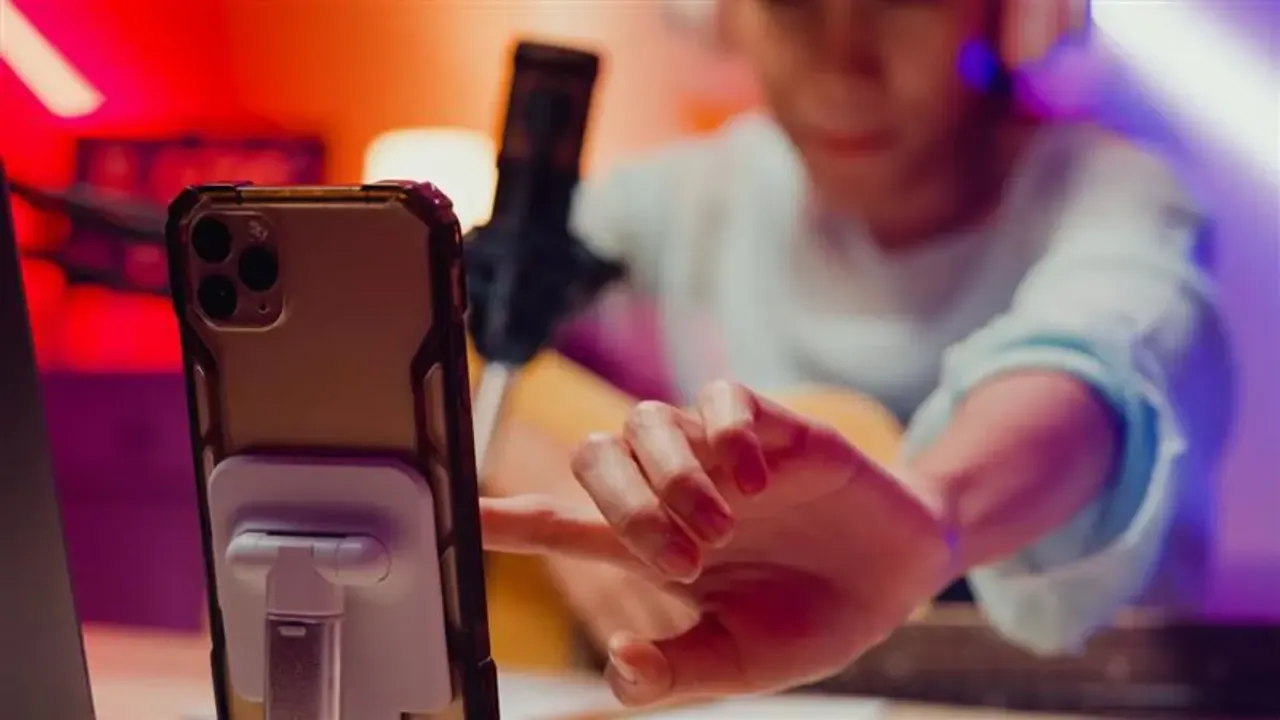 Bakanlıktan Influencer’lara sosyal medya eğitimi