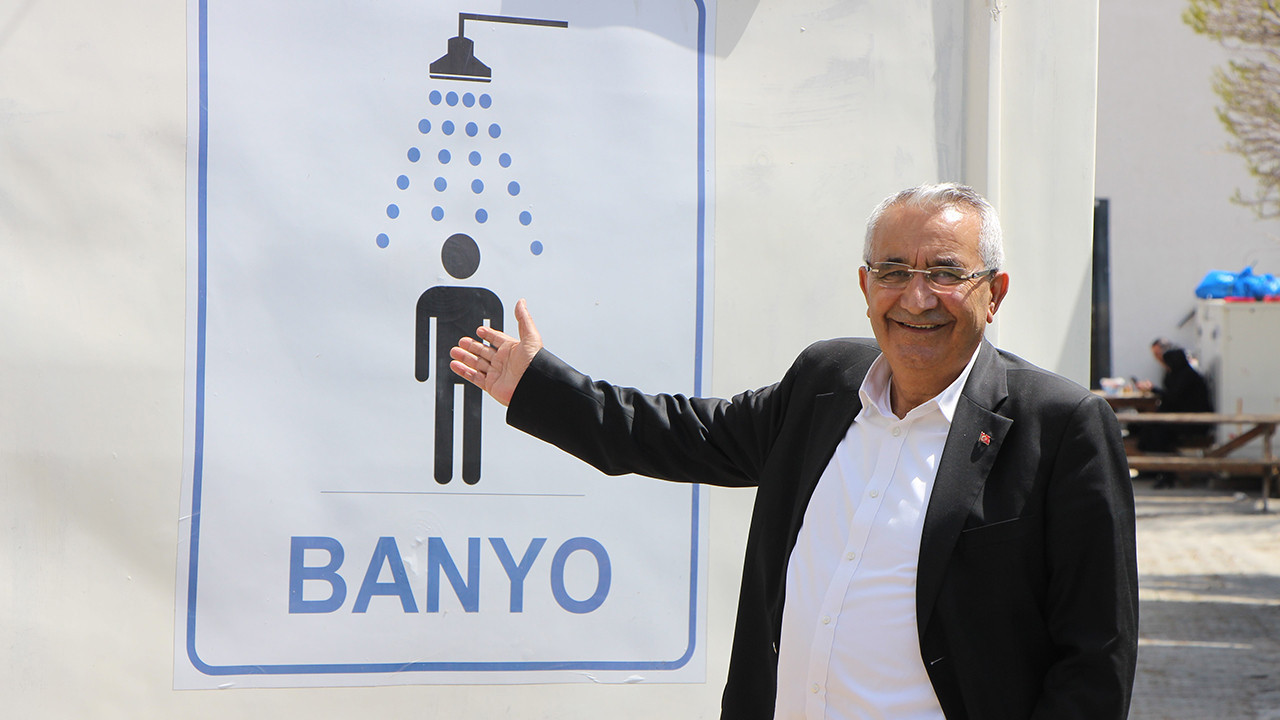 Ücretsiz Sıcak Duş İmkanı ile Şoförlere Destek: Akaryakıt İstasyonu Fark Yaratıyor