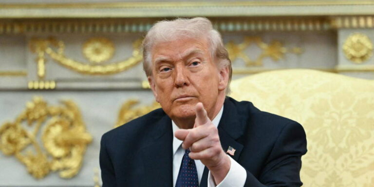 trumptan-iran-cikisi-bir-daha-asla-izin-vermeyecegiz-ywGSb9Gw