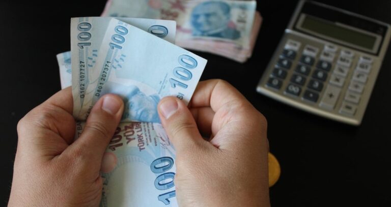 emekli-maaslarinda-hesaplar-sil-bastan-iste-zamli-yeni-liste-wpOIFCQp