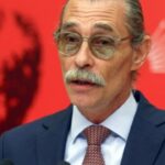Chp mi yeni parti mi erdal besikcioglu tercihini yapti jLXqjlva